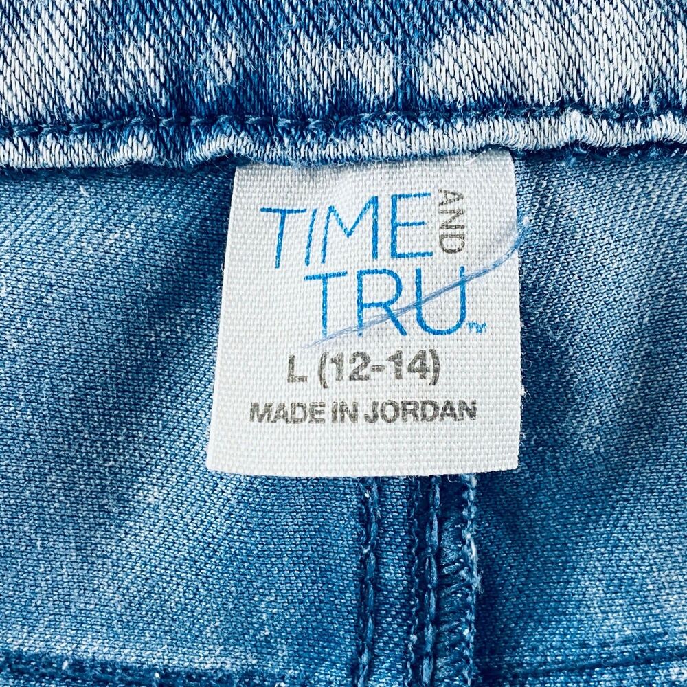 Time and Tru Women's 32x30 Medium Wash Mid Rise Stretch Denim Jeans - Picture 3 of 11